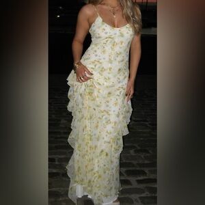 Forever 21 Yellow & Cream Floral Ruffles Maxi Dress, Size Small. NWT.